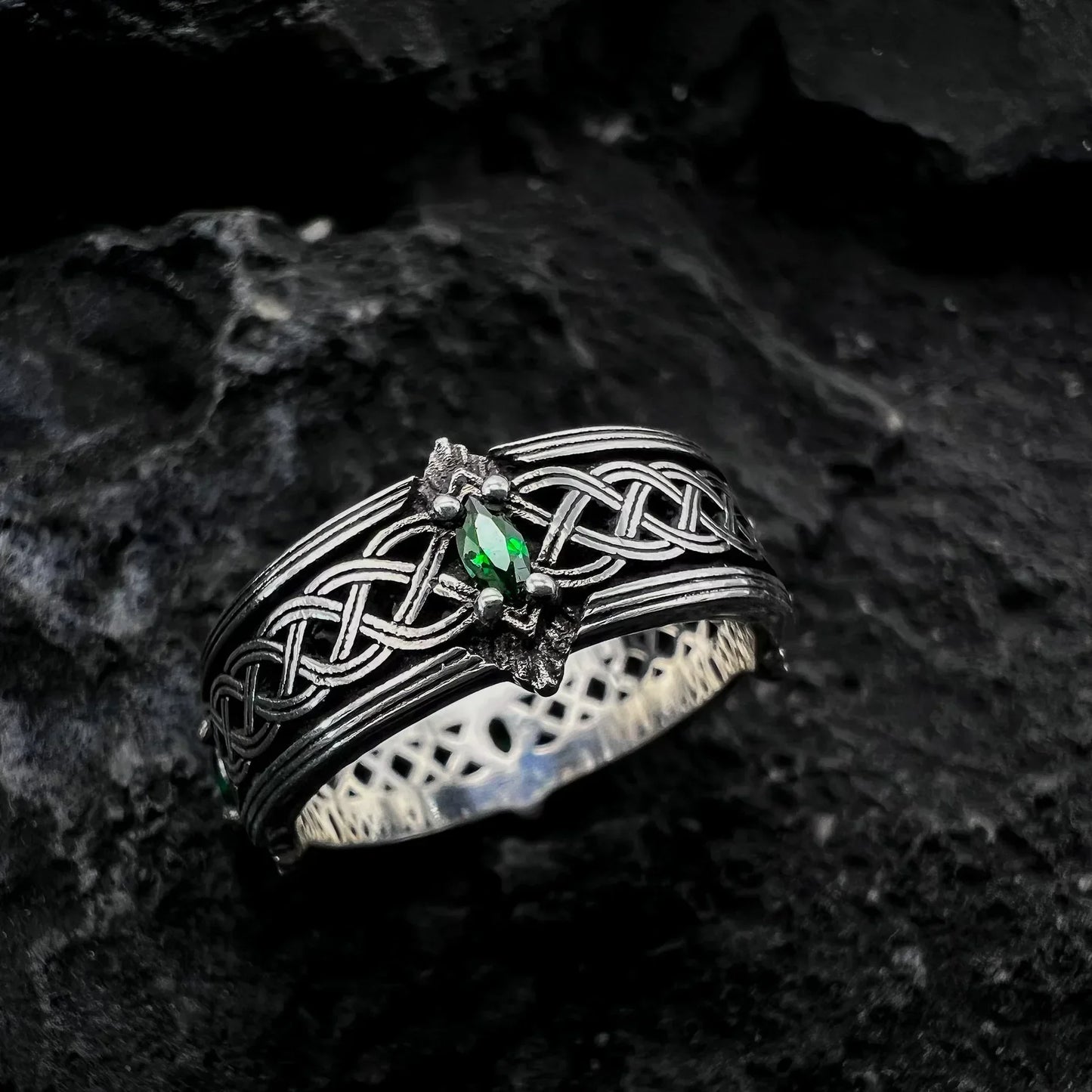 Gothic Skull Crown mens ring